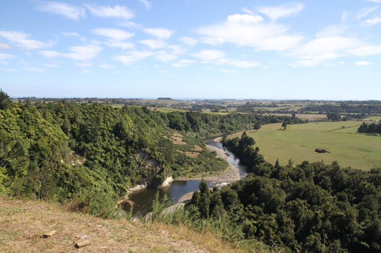 The view of the Waitara River from the hilltop Pā of Pukerangiora.